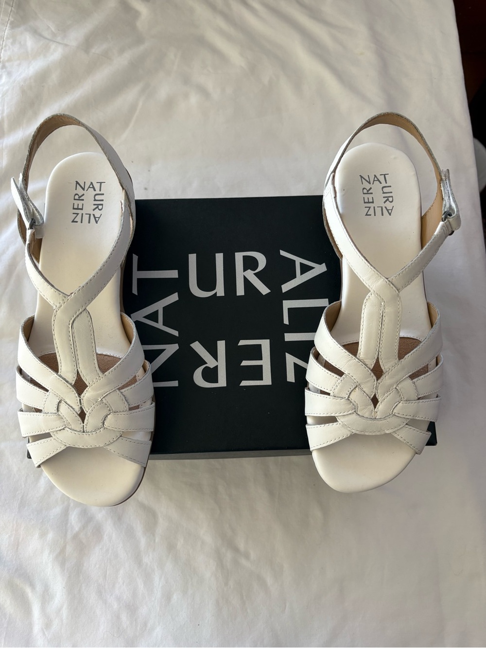 Naturalizer White Leather Namora T-Strap Woven Slingback Sandals 8.5